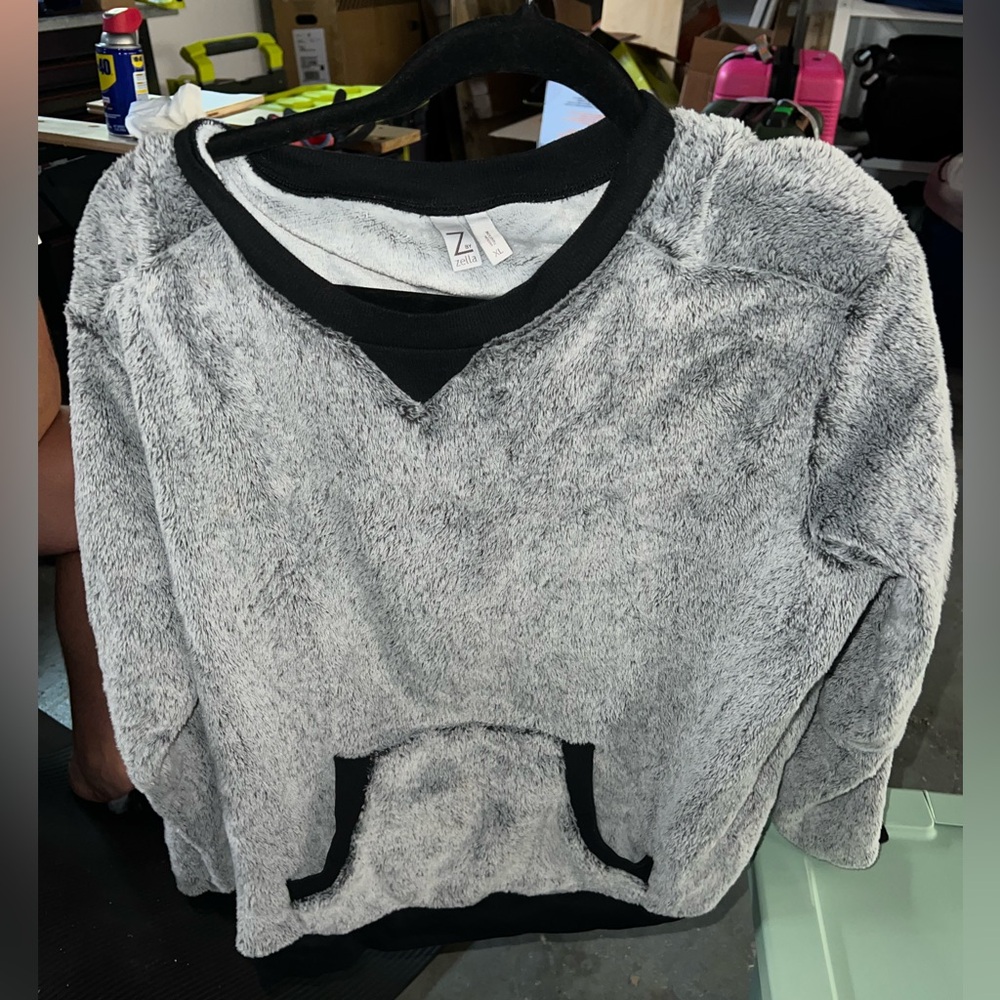 Zella sweatshirt